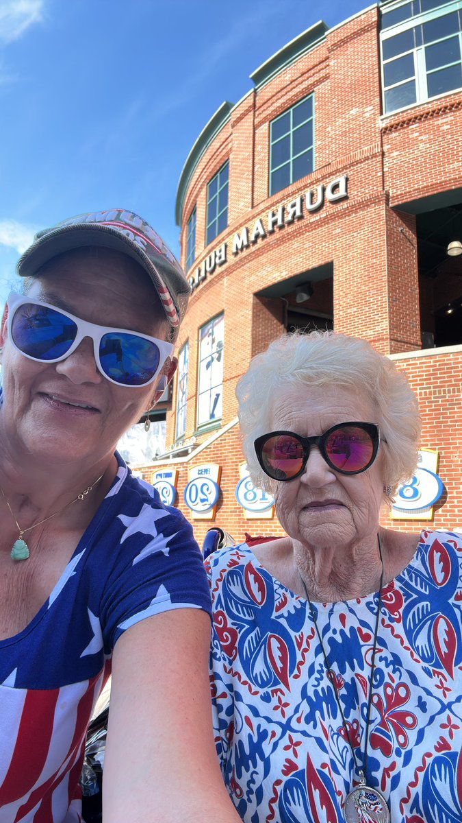 HeatHugg88's tweet image. Happy Independence Day!! From @DurhamBulls Stadium!
#DBAP #Durm #durhamnc #WhatILearnedToday