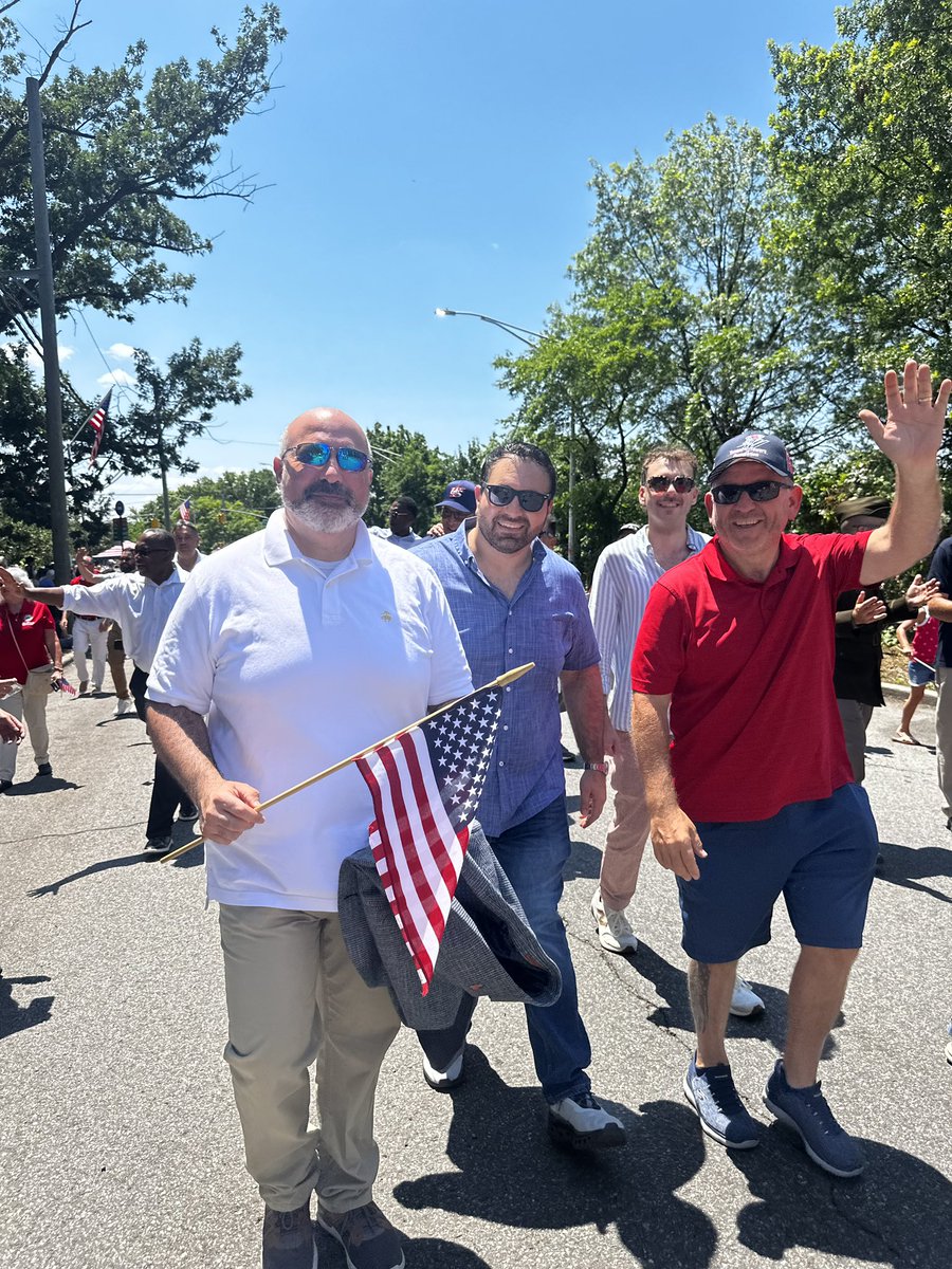MikeTannousis's tweet image. It was an honor celebrating #America’s birthday by marching in the Travis #4thofJuly Parade today. Happy Independence Day Staten Island! #4thofJuly #IndependenceDay 🇺🇸🇺🇸🇺🇸