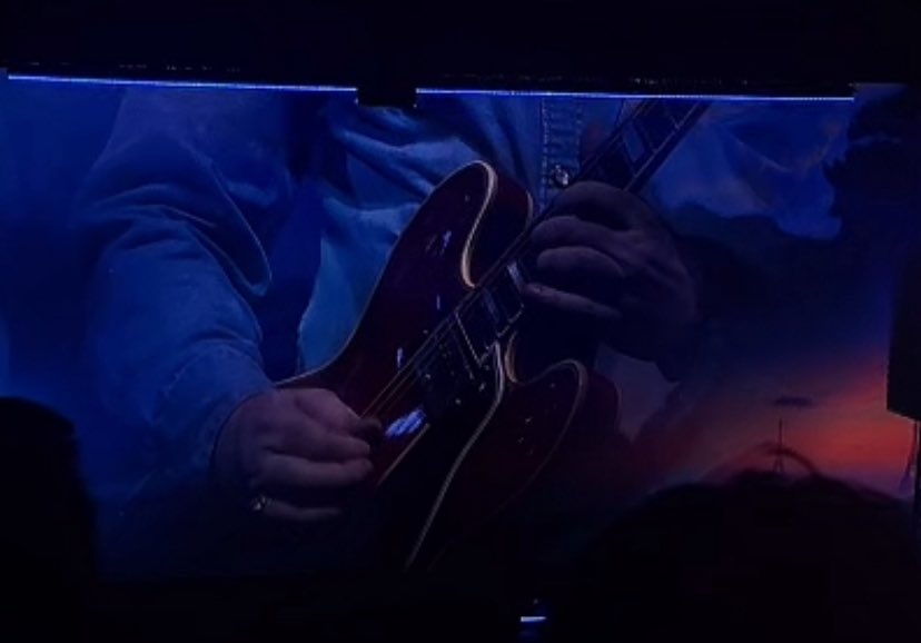 Keep the stream alive  - this is the only way I’ll get to see Oasis 🥲