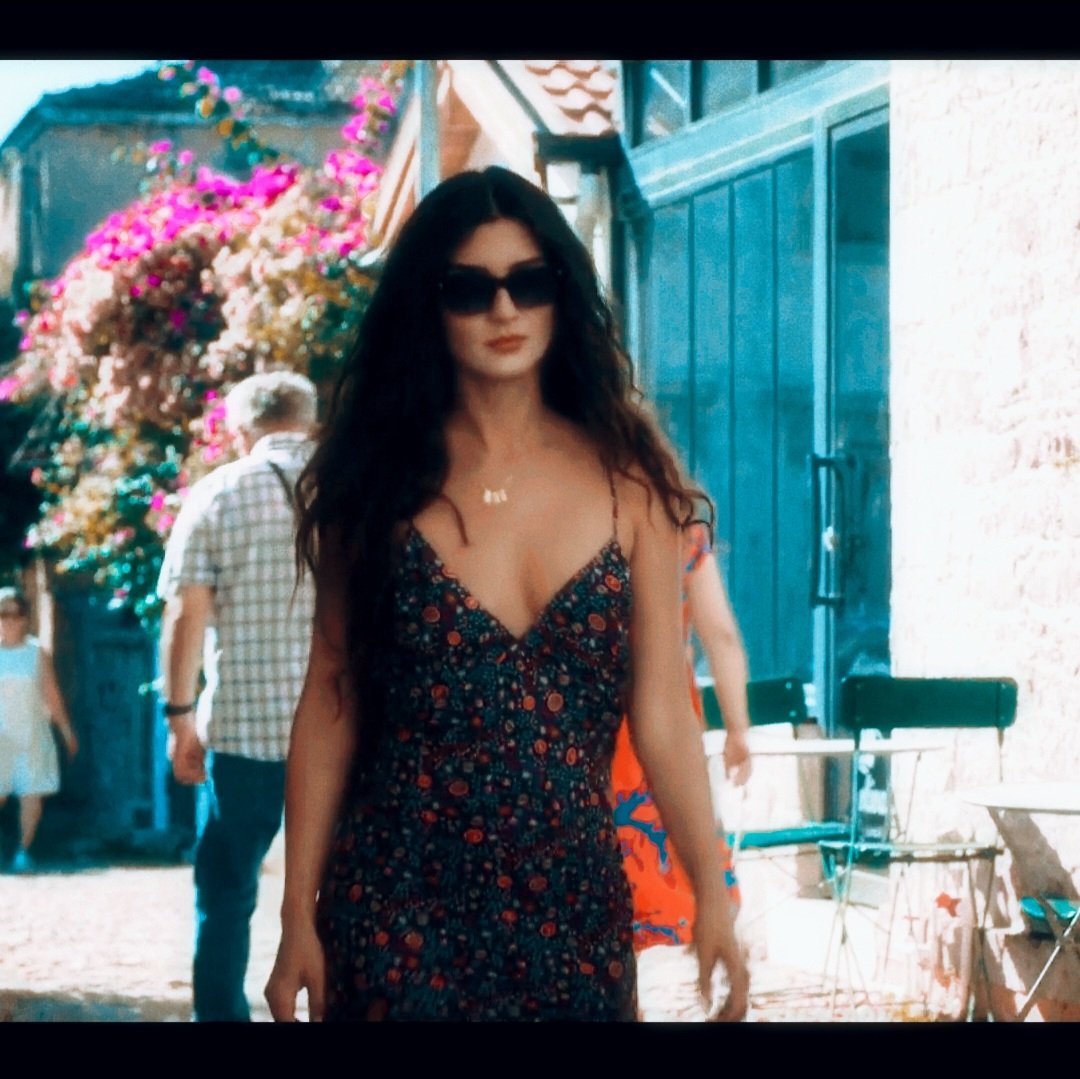 🥂✨🧁🪷

MutluYaşlar TubaBüyüküstün

#TubaBüyüküstün