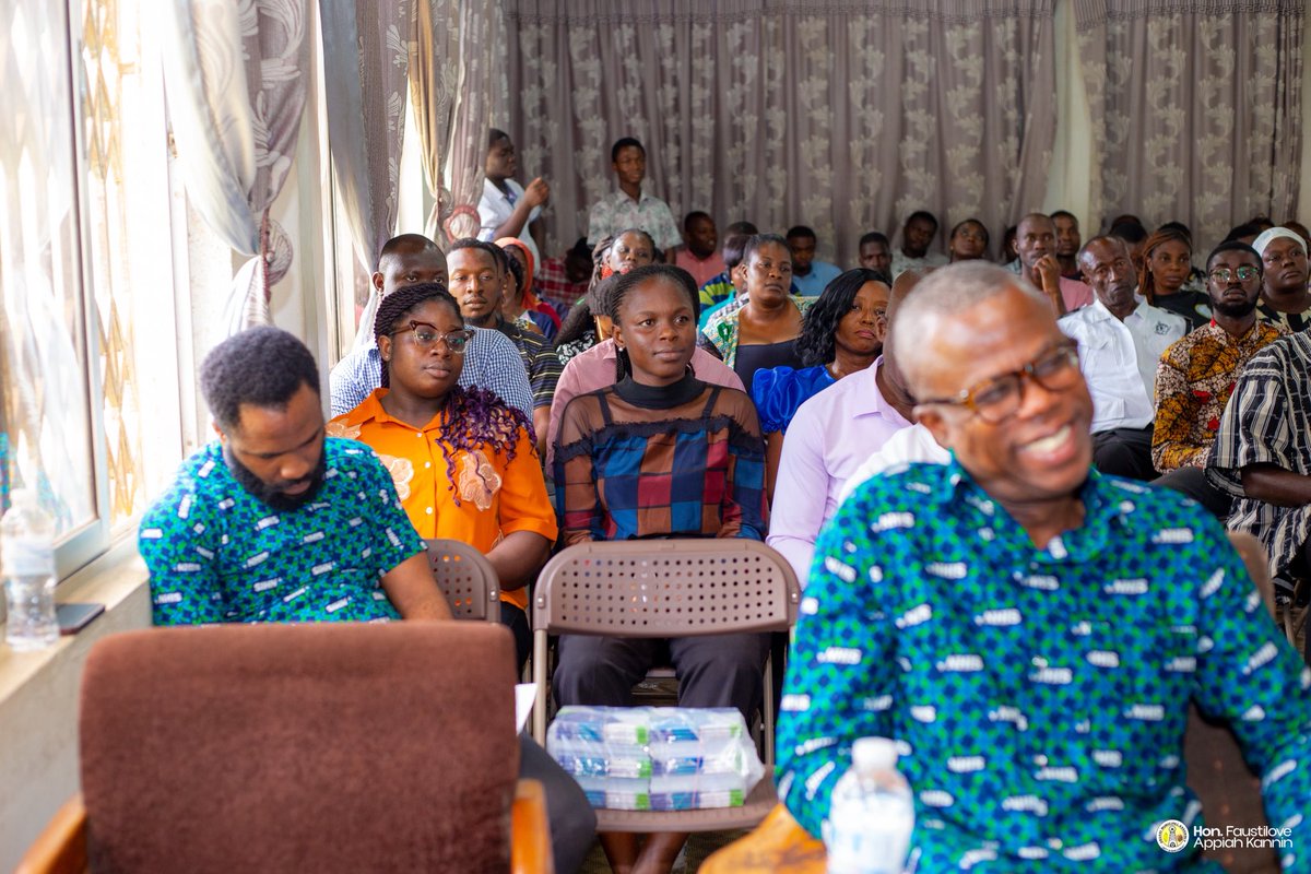 Yesterday, I held my first maiden meeting with staff of the Obuasi Municipal Assembly to officially introduce myself and familiarize with them.
I outlined my vision as their new MCE and my expectations toward achieving the President’s reset agenda.

cont..