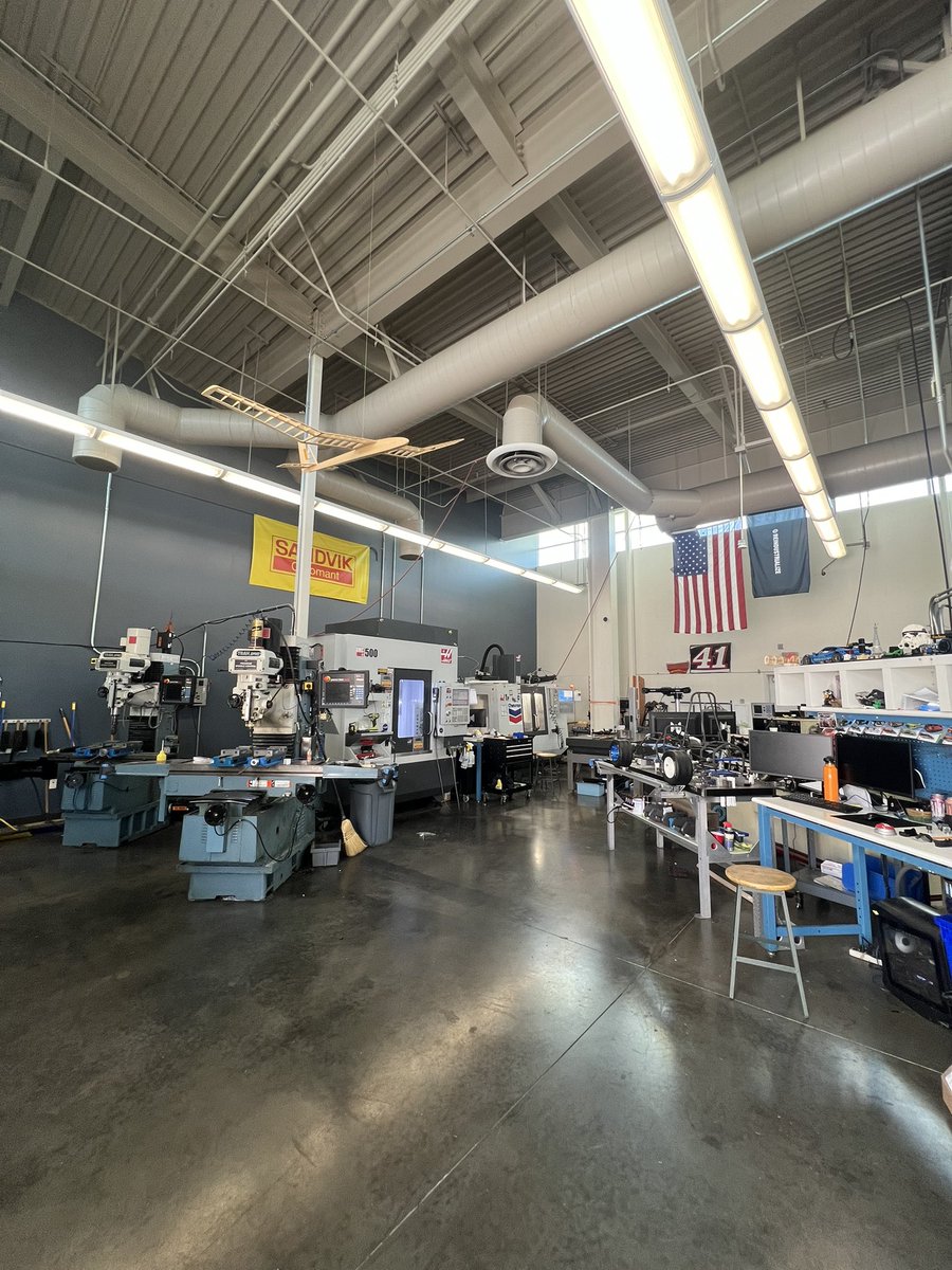doss_hq's tweet image. Wishing you a happy 4th of July from the team at doss dot com
We’re lucky to work with so many incredible American businesses across industries, all building, moving and making things happen
Here’s to independence, ingenuity and the people who keep this country running 🇺🇸