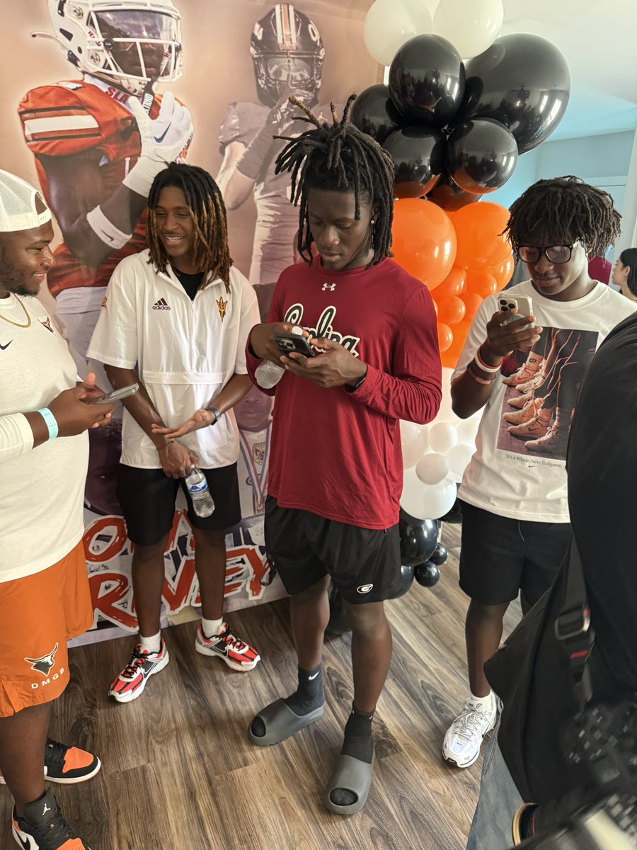 Glad to experience and be a part of my teammate/big bro <a href="/TonyForney_/">Tony Forney Jr.</a> Commitment Day!  Very inspiring and motivational#DMGB# <a href="/Kell_Football/">Kell HS Football</a>