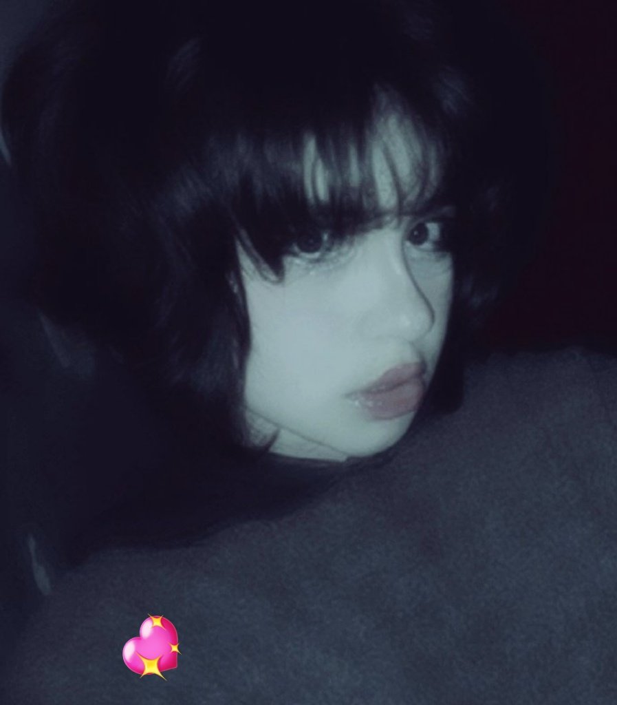 †littl³bunny† tweet media