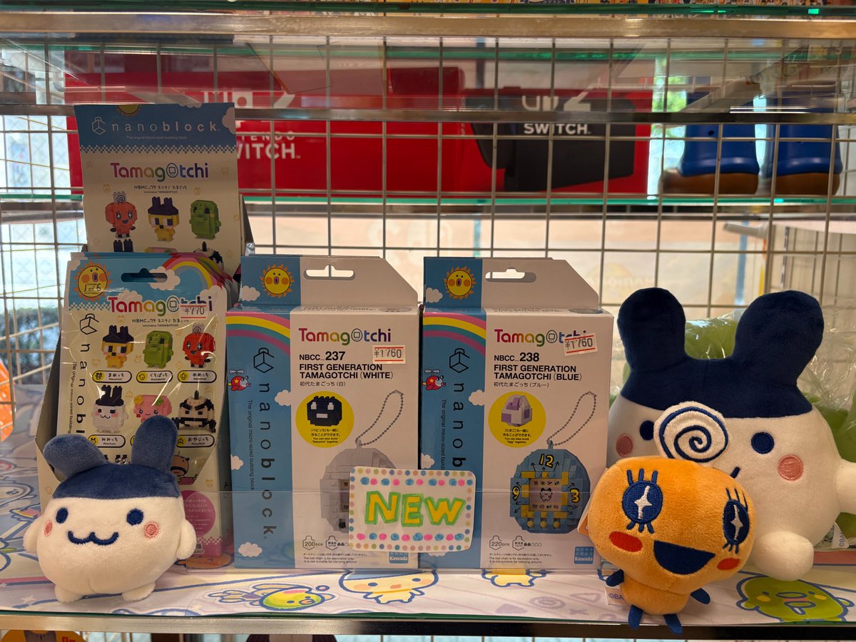 こんにちはサンティーです🎵
大ブームを引き起こした☆あの【たまごっち】の可愛い商品が入荷しました✨
★ナノブロック　ミニ　ナノブロック
★初代たまごっち　ブルー・ホワイト
ナノブロックが初めての方には、ミニ🎵サイズのナノブロックから始めるのが良いかと思います😊
是非、ご覧下さい✨