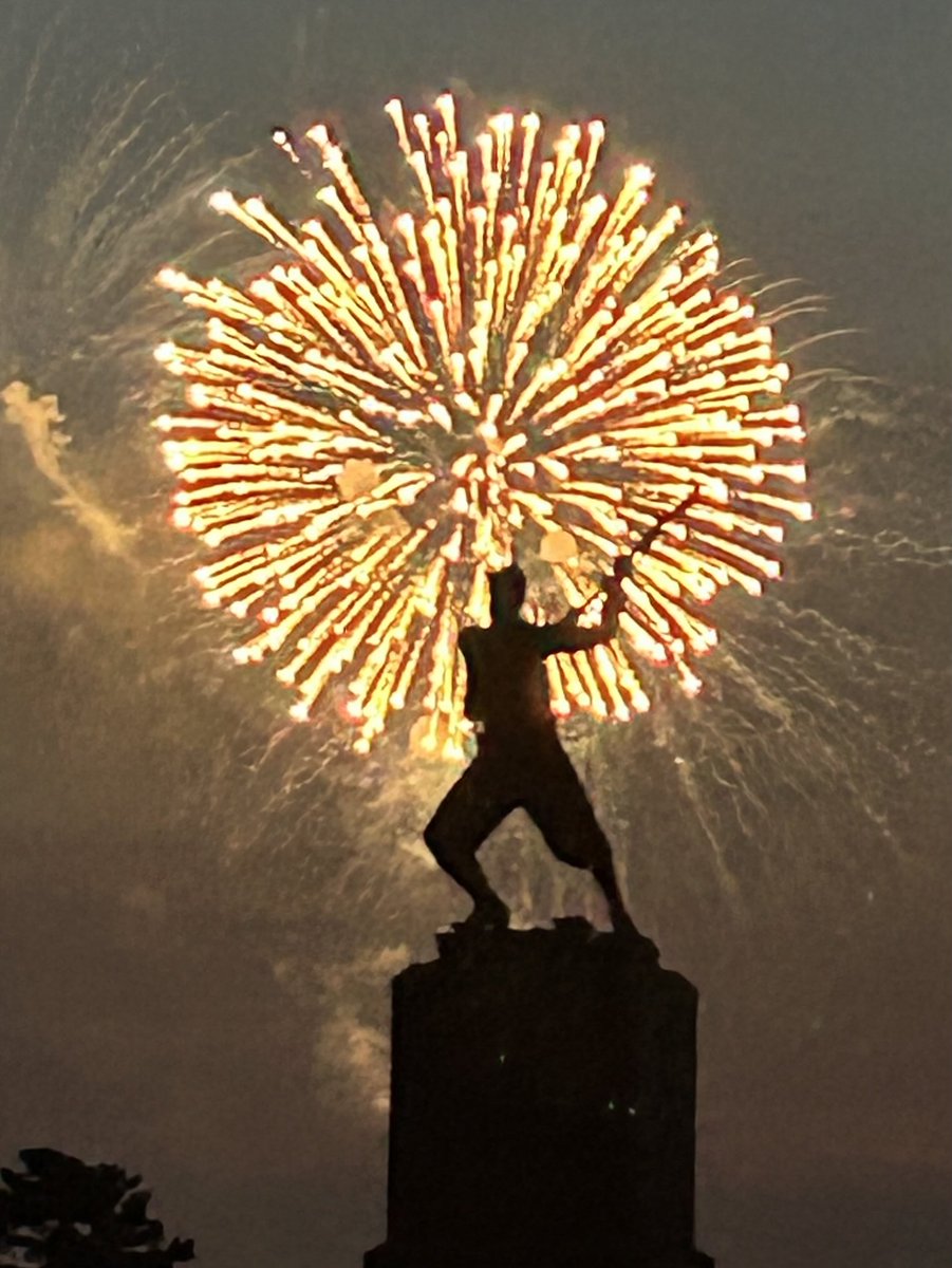 Gettysburg fireworks from the battlefield 🇺🇸