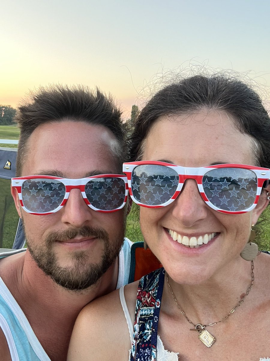 brettperk's tweet image. Happy 4th.
Burgers. Dogs. Fishing. Swimming. Sunburn. Freedom.
🇺🇸🦅🤘🏼