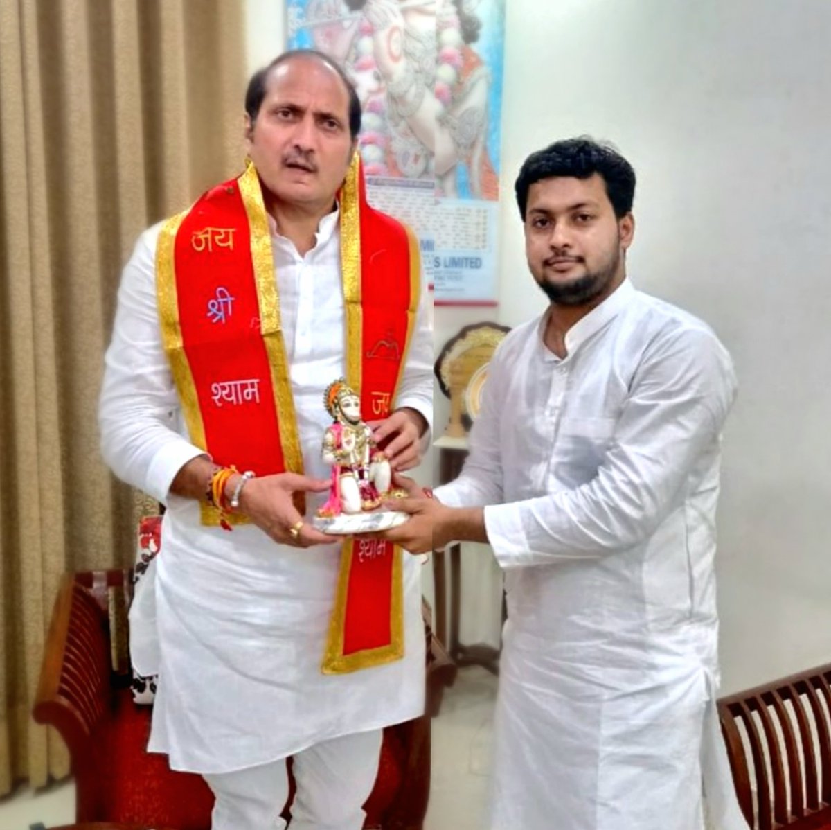 RohitVBJP's tweet photo. भाजपा के वरिष्ठ एवं लोकप्रिय नेता, हिन्दू ह्रदय सम्राट, विकासपुरूष, जनपद शामली के थानाभवन से मा० पूर्व विधायक एवं पूर्व कैबिनेट मंत्री श्री @SureshRanaBJP जी को जन्मदिवस की हार्दिक बधाई एवं शुभकामनाएँ, प्रभु श्रीराम से आपके उत्तम स्वास्थ्य व दीर्घायु जीवन की मंगल कामना करता हूँ ! https://t.co/R5cF4KsAHg