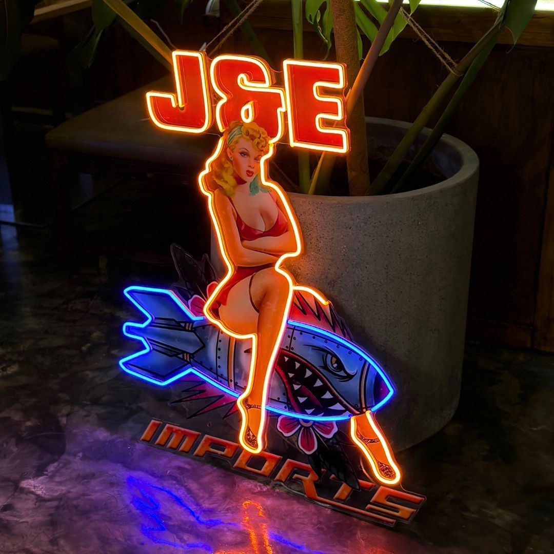 Orant_Neon's tweet image. 💥 Where’s the perfect spot to hang this sizzling Pin-Up Girl LED Neon Sign, BRO? 😎💋
#OrantNeon #GlowYourWay #LightMoodUpgrade #RoomDecor ##AestheticDecor