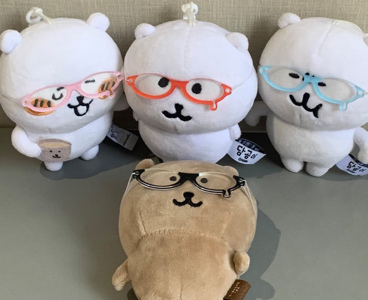 10cm 인형용 안경 (고무줄형식) 찾아달라는 요청이 있었어서 찾아왔습니다…꒰ ⸝⸝ɞ̴̶̷ ·̮ ɞ̴̶̷⸝⸝꒱

원하시는 분 계실까요?
