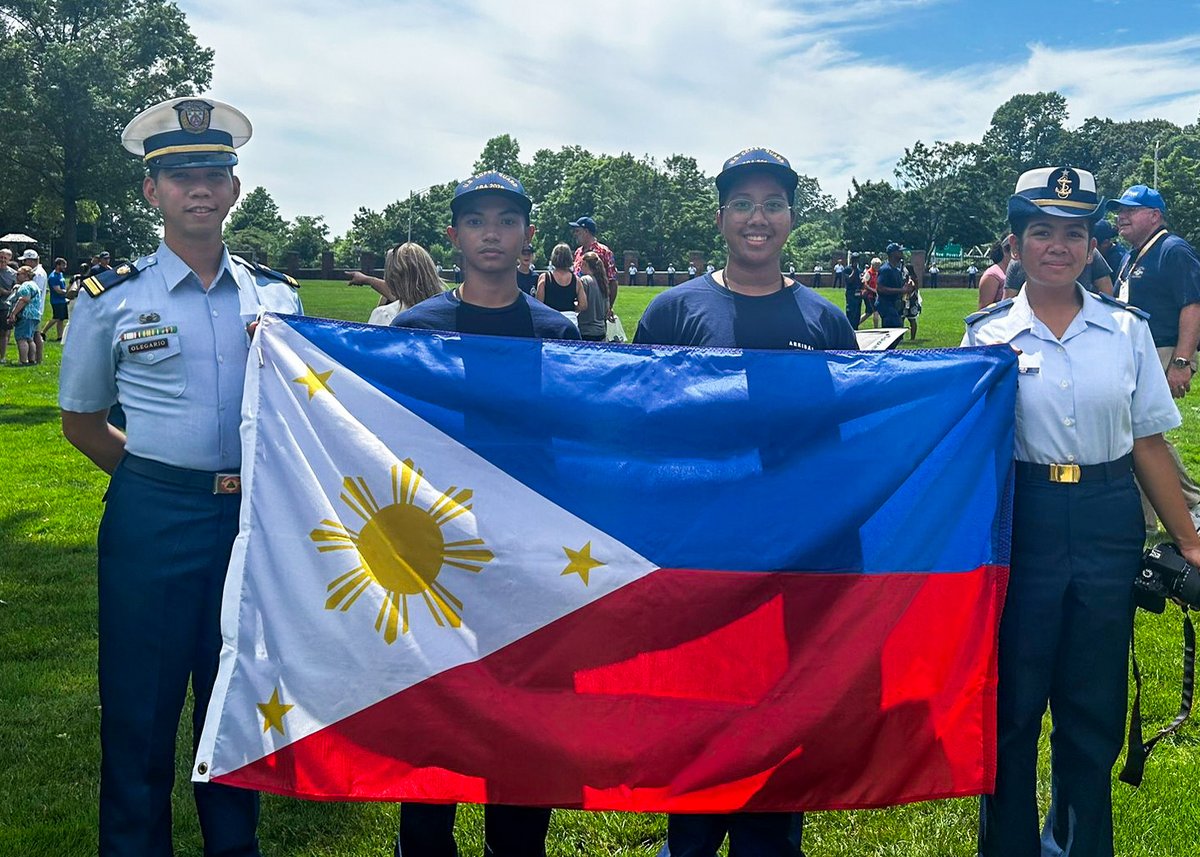 Cadet Hannah Angela Arribas and Cadet Nizene Jake Coyme has commenced their cadetship at the USCGA, New London, Connecticut, United States, on 30 June 2025.

✍️facebook.com/share/p/1CEXQi…

#DOTrPH🇵🇭
#CoastGuardPH
#MaritimeSectorWorks