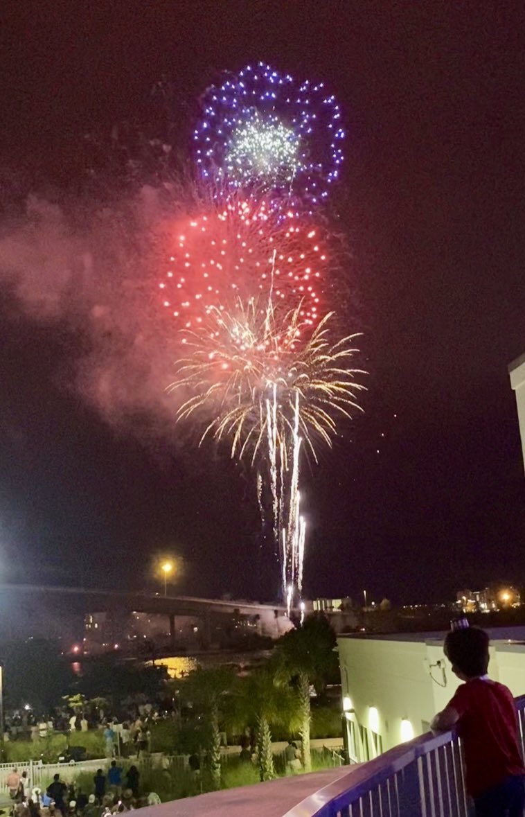 brucearector's tweet image. Another great Clearwater Celebrates America event tonight. Fantastic job by our Clearwater Parks & Recreation in timing the fireworks display to beat the rain and get everyone out safely. #happy4thofjuly #America #clearwatershines