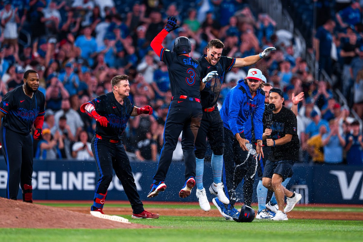 Toronto Blue Jays tweet media