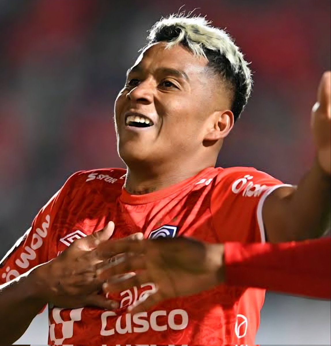 Josué Estrada jugará en Alianza Lima. El lateral derecho y el cuadro de La Victoria firmarán un contrato de dos años. El futbolista juega mañana su partido 100 con Cienciano y está en Lima el domingo para formalizar con íntimos el lunes. Es el cuarto fichaje.