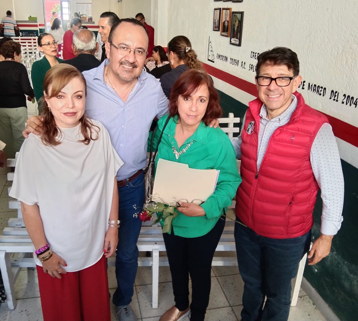 CDE PRI Guanajuato (@prigto) on Twitter photo <a href="/Bony_Rguez/">Bony Rodriguez</a> srio gral del <a href="/PRIGTO/">CDE PRI Guanajuato</a> el delegado <a href="/EligioGonzalezF/">Eligio González</a> y el srio de Acción Electoral <a href="/memoecheverria/">Memo Echeverría</a> acompañaron a la dirigente del ONMPRI Guanajuato <a href="/normaparrarocha/">normaparrarocha</a> en la entrega de reconocimientos a distinguidas mujeres PRIÍSTAS de #Salamanca enhorabuena. <a href="/Bony_Rguez/">Bony Rodriguez</a> srio gral del <a href="/PRIGTO/">CDE PRI Guanajuato</a> el delegado <a href="/EligioGonzalezF/">Eligio González</a> y el srio de Acción Electoral <a href="/memoecheverria/">Memo Echeverría</a> acompañaron a la dirigente del ONMPRI Guanajuato <a href="/normaparrarocha/">normaparrarocha</a> en la entrega de reconocimientos a distinguidas mujeres PRIÍSTAS de #Salamanca enhorabuena.