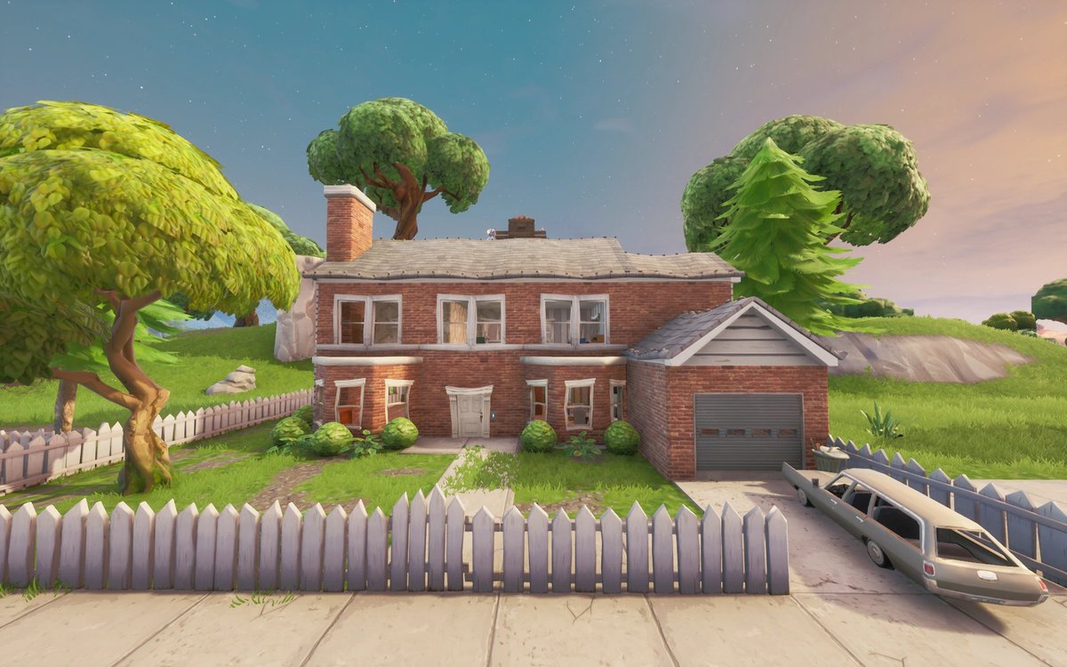 Hypno_74's tweet image. “I can’t tell if those are gunshots or fireworks”