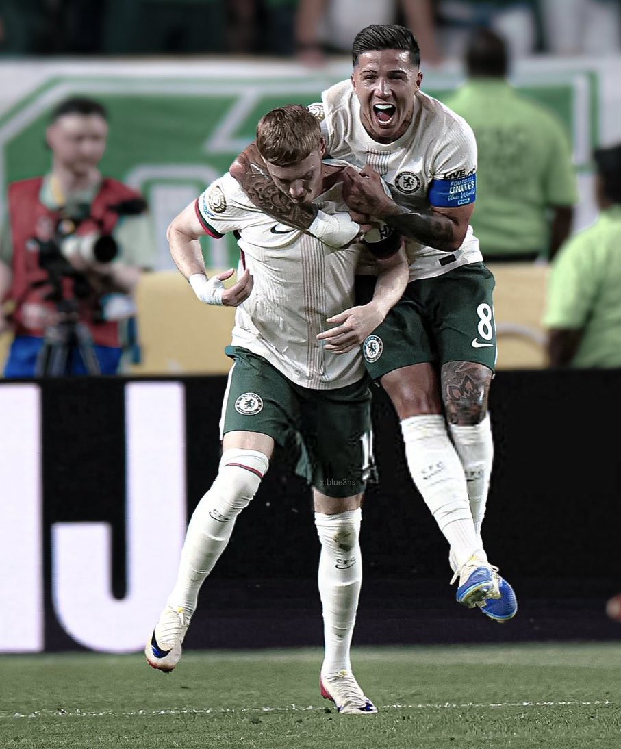 مبروك التأهل لنصف نهائي كأس العالم للأندية!  
تشيلسي قدّم مُباراة قوية وشخصية كبيرة داخل الملعب، ورغم صعوبة الخصم كانت السيطرة زرقاء.  

جواو بيدرو و مادويكي قدمو إضافه كبيره في الشوط الثاني

والخطوة الجاية أهم، والعيون على النهائي 💙