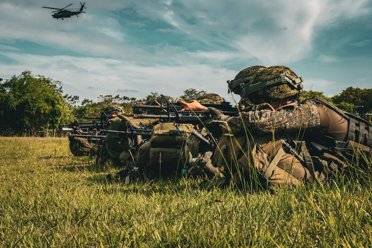 USARPAC's tweet image. It’s time for the @u.s.armypacific #PhotoOfTheWeek.

Which photo is gonna take the most votes, #Combatives from @11thAirborneDiv or #Assault from @25thID.

Vote below!

#BeAllYouCanBe