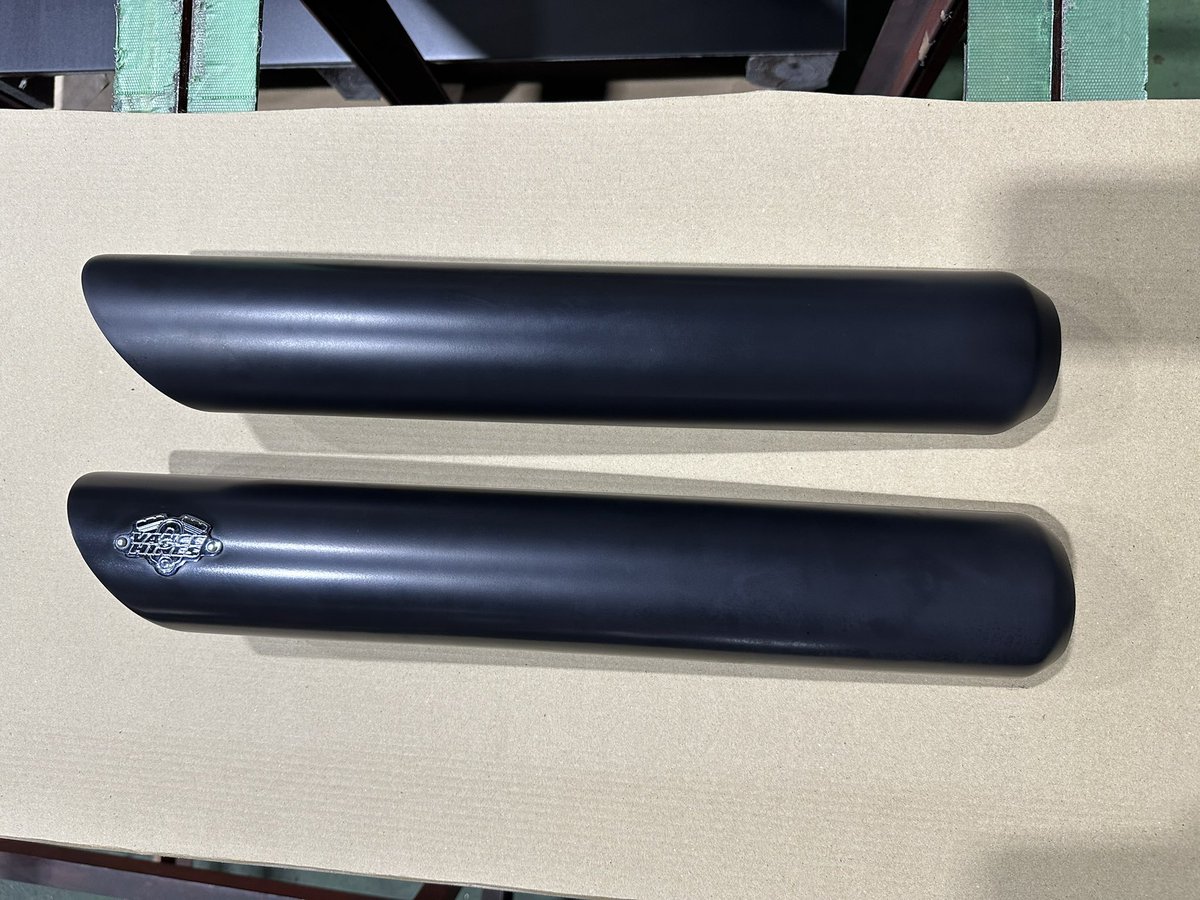 おはようございます😌

今日はヒートガードの塗装します😃

とりあえずは足付け作業から🦾