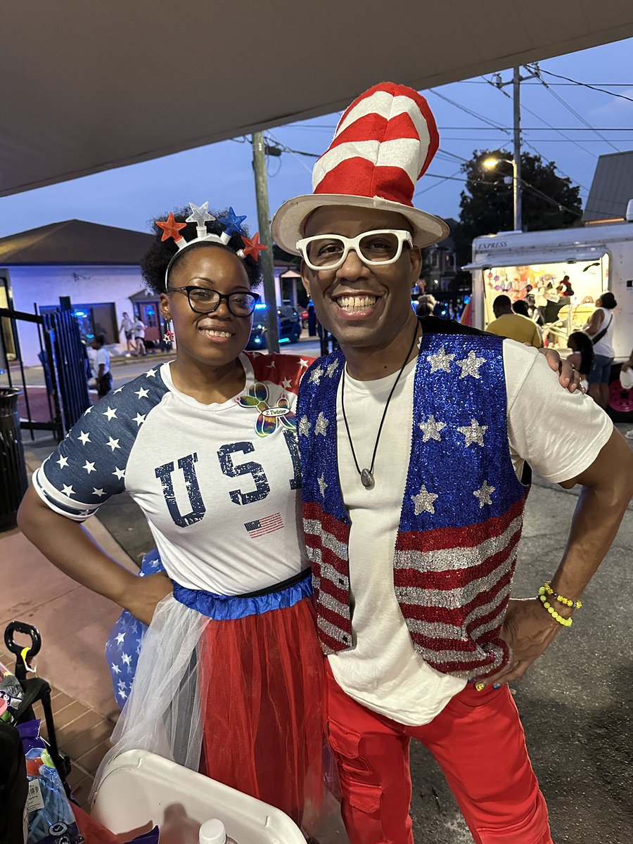 CityofConyersGA's tweet photo. We’re reminiscing about last night’s fabulous Red, White &amp; Boom in @OldeTownConyers! Thank you to our partners @RockdaleGov for making the event possible. The atmosphere, entertainment, energy, food vendors, sponsors &amp; fireworks were electric! 
Happy Independence Day!🎆🇺🇸💥 https://t.co/50hvw85Fyd
