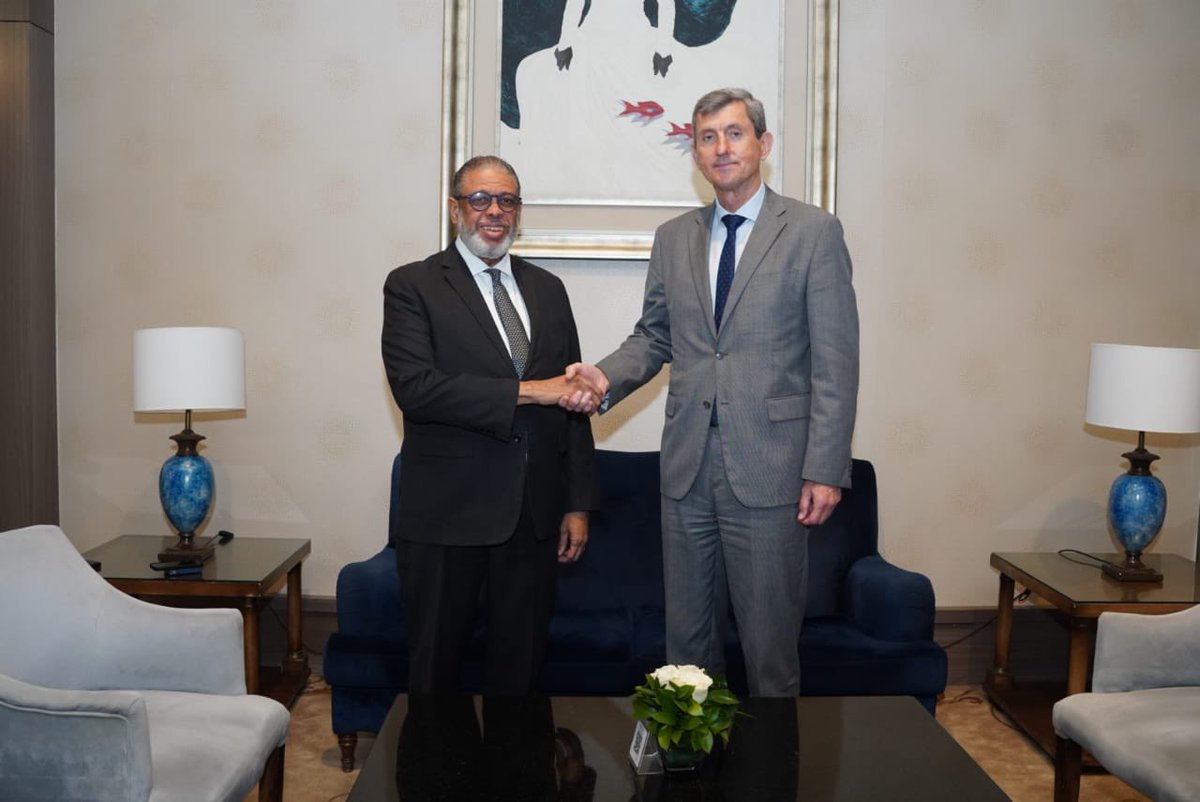 Desarrollo de la Comunidad (@dgdcrdo) on Twitter photo Nuestro director general, doctor <a href="/modestoguzmanrd/">Modesto Guzmán</a> realizó una visita de cortesía al embajador de Rusia, Alexei Vicktorovich Seredin; ambos abordaron temas de interés con miras a posible colaboración conjunta.
#VisitaDeCortesia
#DesarrolloDeLaComunidad Nuestro director general, doctor <a href="/modestoguzmanrd/">Modesto Guzmán</a> realizó una visita de cortesía al embajador de Rusia, Alexei Vicktorovich Seredin; ambos abordaron temas de interés con miras a posible colaboración conjunta.
#VisitaDeCortesia
#DesarrolloDeLaComunidad