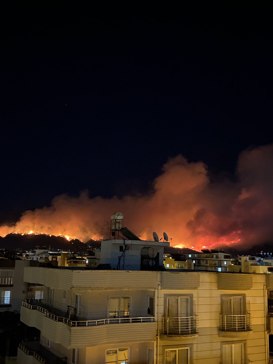 Felaketler Hatay'ı terk etmiyor çok acı verici.

#HatayYanıyor