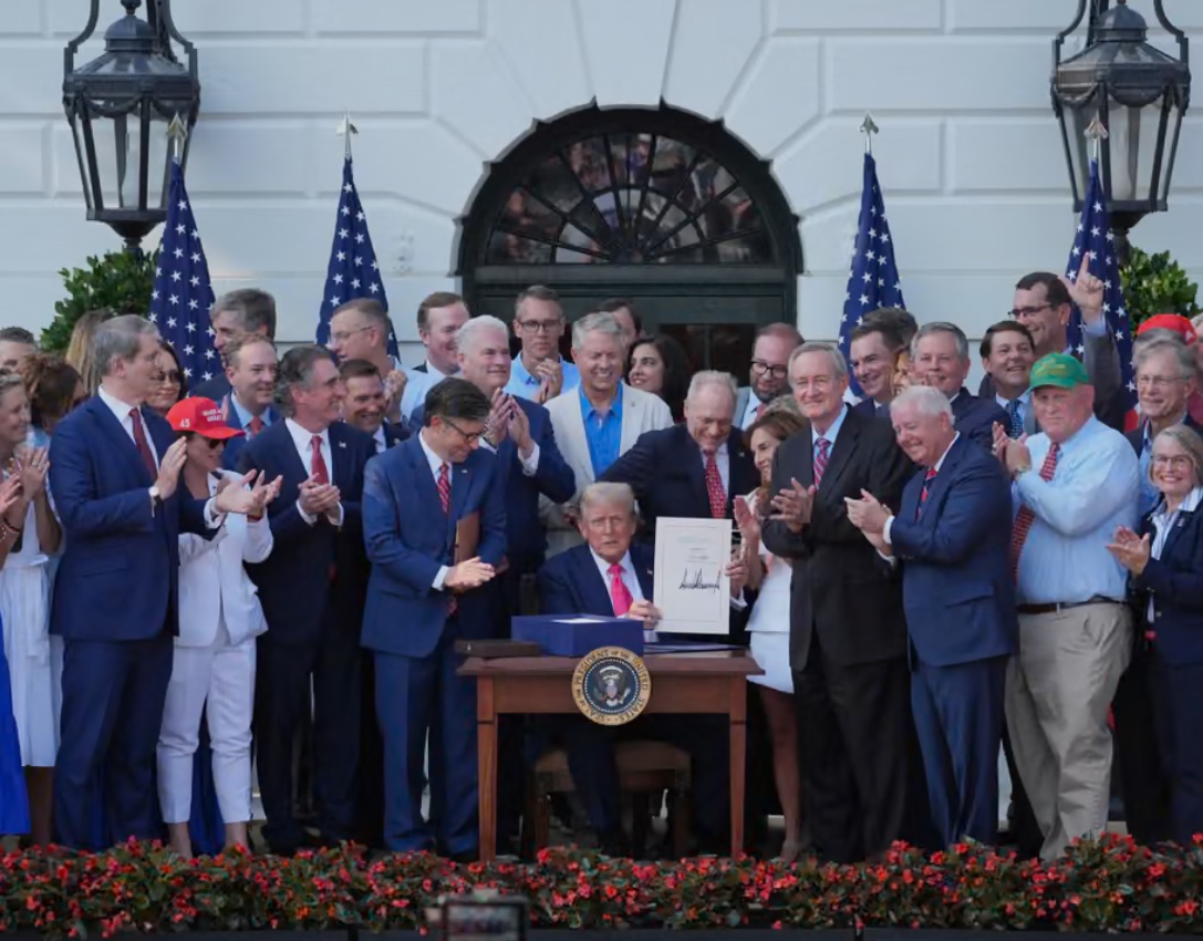 This looks like happy hour at a restricted country club.