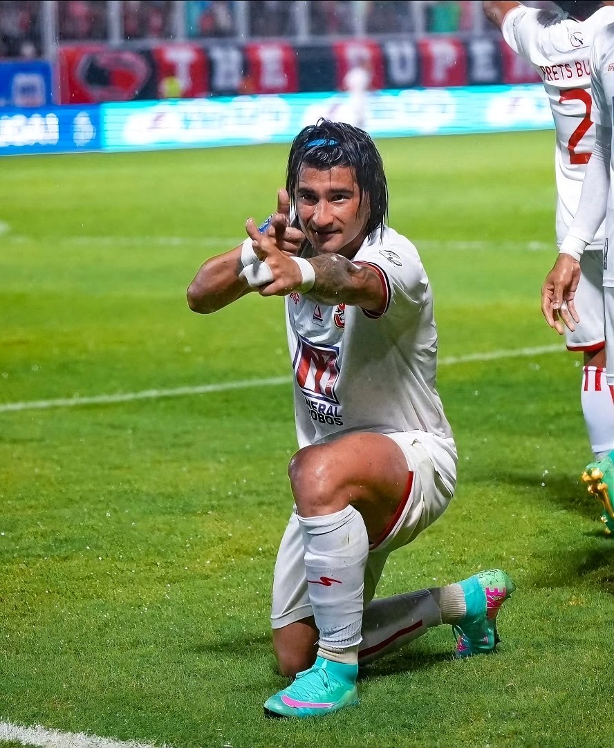 Gisselle Ortiz (@gisse_py) on Twitter photo El Chino llega a la República!! El delantero Diego Martínez será jugador del <a href="/SpLuquenOficial/">Sportivo Luqueño</a>
6ta incorporación del Auriazul🇺🇦
<a href="/TigoSportsPY/">Tigo Sports</a> El Chino llega a la República!! El delantero Diego Martínez será jugador del <a href="/SpLuquenOficial/">Sportivo Luqueño</a>
6ta incorporación del Auriazul🇺🇦
<a href="/TigoSportsPY/">Tigo Sports</a>