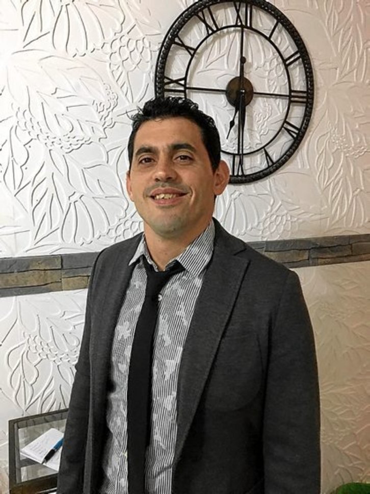 Radio Provincia AM 1270 (@provincia1270) on Twitter photo #Ahora en #ElRepaso📰 conversamos con el investigador adjunto del CONICET y doctor en Ciencias Sociales (UBA) <a href="/carbonellimarc1/">Marcos Carbonelli</a> sobre la visita de Milei a Chaco para una convención evangelista.
💻provinciaradio.com.ar #Ahora en #ElRepaso📰 conversamos con el investigador adjunto del CONICET y doctor en Ciencias Sociales (UBA) <a href="/carbonellimarc1/">Marcos Carbonelli</a> sobre la visita de Milei a Chaco para una convención evangelista.
💻provinciaradio.com.ar