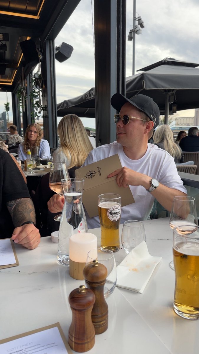 Det er ingenting som gir meg mer enn en kveld ute med ekte Oppsalgutter 🍻 Felles referanser, full ro, bunnløst vennskap og en skål for de tapte 💙