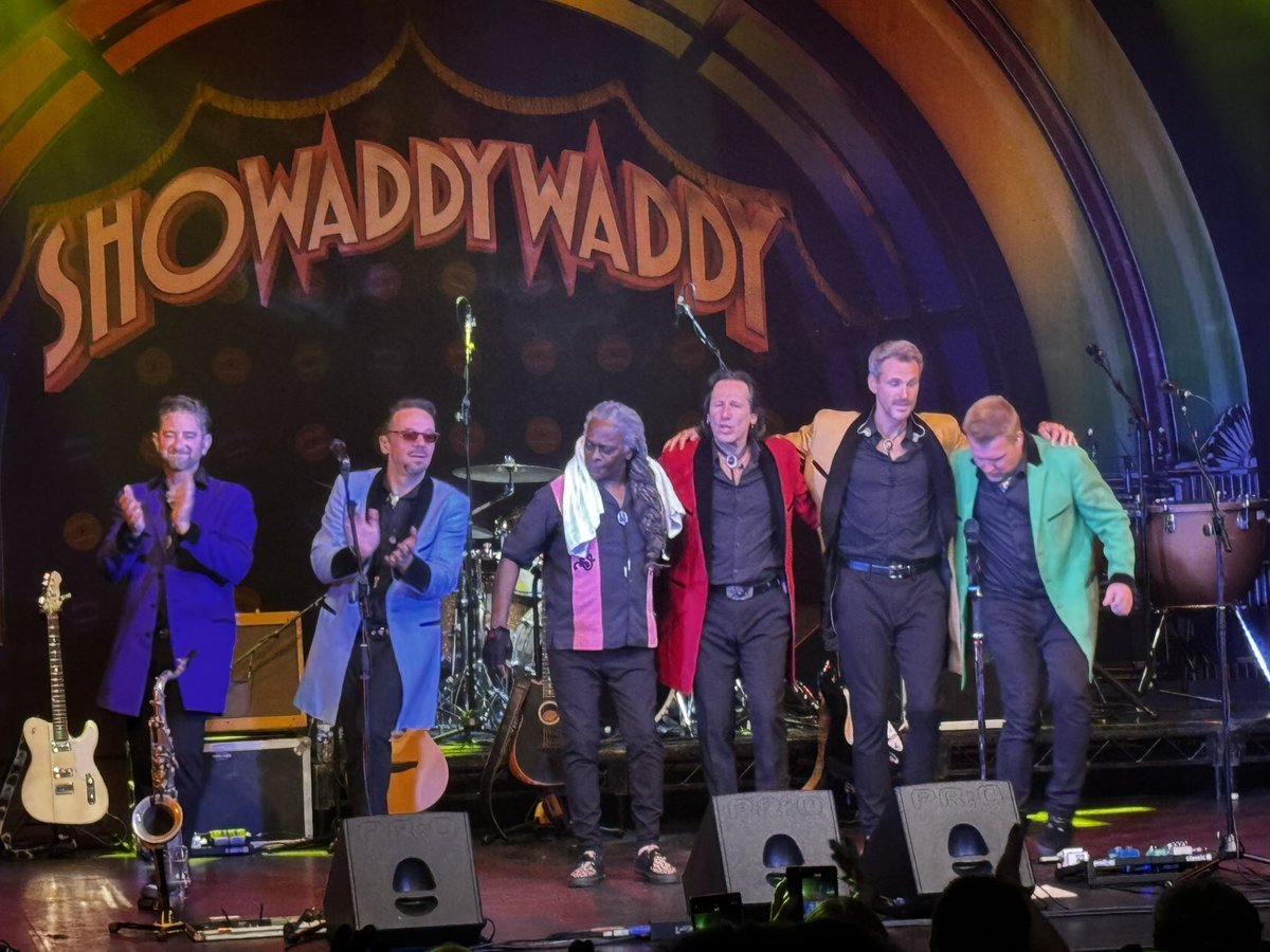 Just booked our third <a href="/ShowaddywaddyUK/">Showaddywaddy</a> show, this time for Middleton, Manchester in January. Kicking myself I didn't go and see them before this March due to just one original member left in the band. They are unique and genuinely superb live #SweetLittleRocknRoller