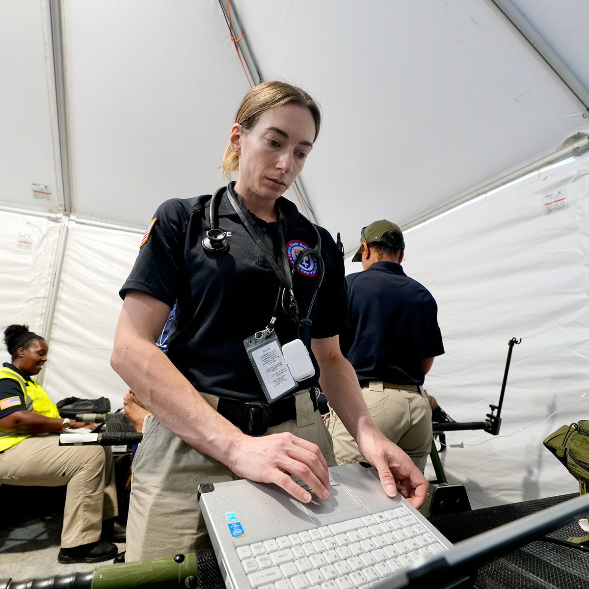 ASPRgov's tweet image. ASPR wishes everyone a safe and healthy #July4th! Responders with the National Disaster Medical System are working behind-the-scenes in DC, standing ready to provide medical care or first aid at medical aid stations in the area on #IndependenceDay.
