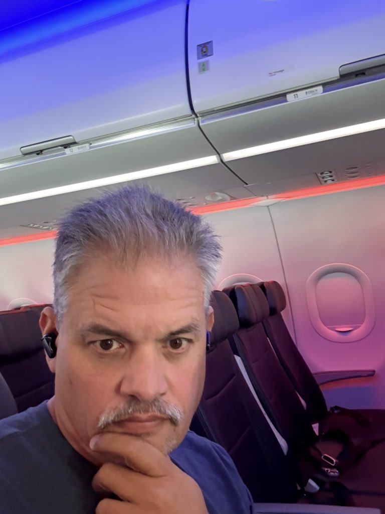 aaronharrisDB's tweet image. Currently headed to Texas on an empty plane. No @SpiritAirlines today as it’s the 4th so we fly @AmericanAir. Lots of work this weekend.
