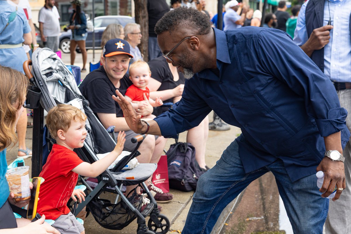 ChicagosMayor's tweet photo. Chicago will not let a cowardly act of violence stop us from being in community together. This morning we marched in the 4th on 53rd Parade in Hyde Park as a reminder that it takes all of us to make this a safe holiday. Rain or shine, keeping people and communities safe is our top priority this 4th of July weekend.