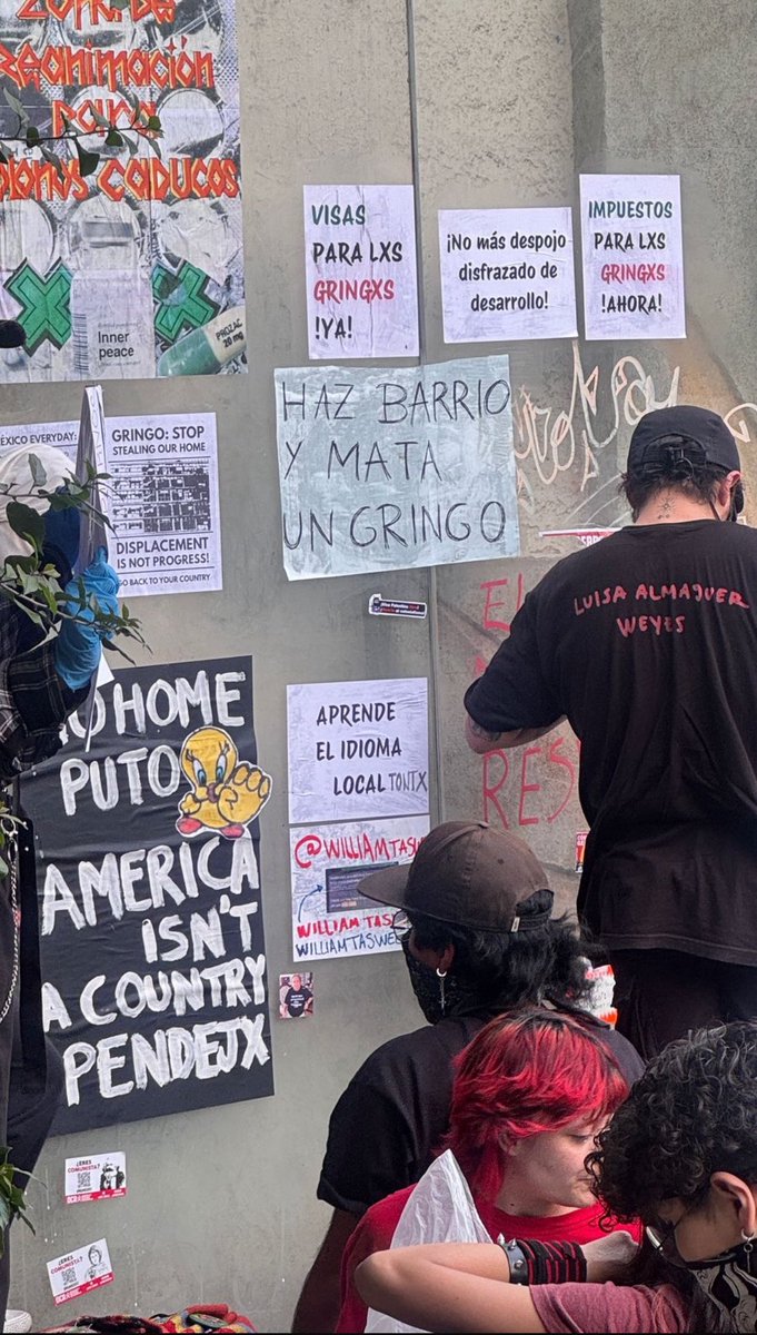 Qué sorpresa! La marcha contra la gentrificación está de altísimo nivel. Puro intelectual quejándose.