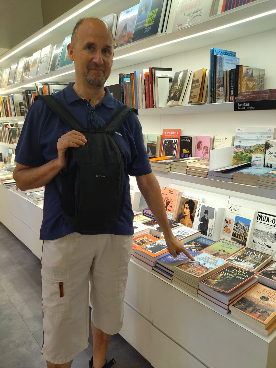 Ireneu Castillo (@ireneuc) on Twitter photo Que tinguin els teus llibres a la llibreria de la <a href="/MuseuNac_Cat/">Museu Nacional d'Art de Catalunya | MNAC</a> a mà dels milers de persones que el visiten, és un autèntic honor difícilment expressable. 🥰 #llibres #culturalh #cultura Que tinguin els teus llibres a la llibreria de la <a href="/MuseuNac_Cat/">Museu Nacional d'Art de Catalunya | MNAC</a> a mà dels milers de persones que el visiten, és un autèntic honor difícilment expressable. 🥰 #llibres #culturalh #cultura