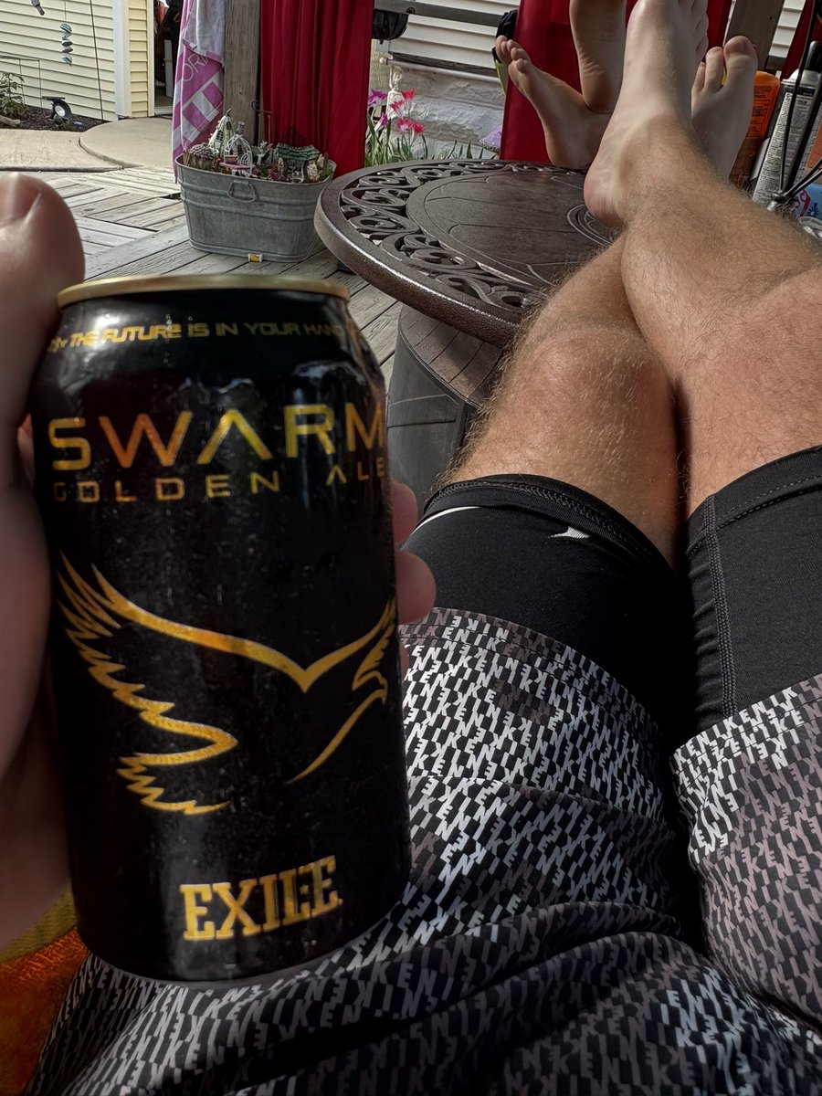 Hawks by a Million tweet media