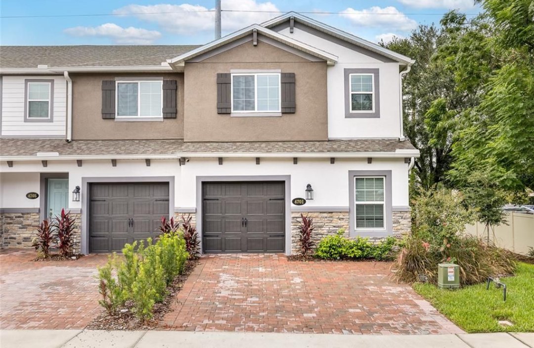 JasonVallery's tweet photo. July 5 should be about where you will be celebrating July 4 next year! Come check out this almost NEW townhome in Oviedo this weekend!! #sellersagent #oviedo #floridarealestate #floridarealtor #buyersagent https://t.co/ZZpAQc5cWV