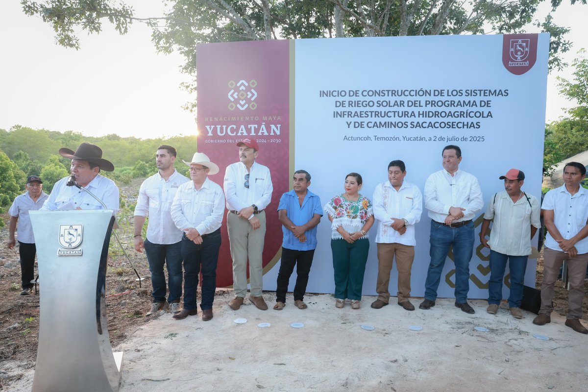 carlosberlinm's tweet image. ¡Los apoyos al campo ya son una realidad!
Tuve el honor de acompañar al Gobernador @huachodiazmena en una importante gira de trabajo, visitando UGRY Mérida, UGROY Tizimín y Temozón, donde reafirmamos nuestro compromiso con las mujeres y hombres que trabajan el campo yucateco.…