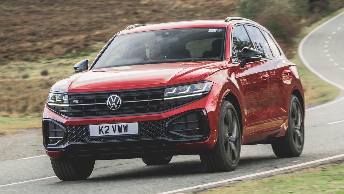 Minor changes for the VW Touareg for 2024, but it's still outgunned by rivals carmagazine.co.uk/car-reviews/vo…