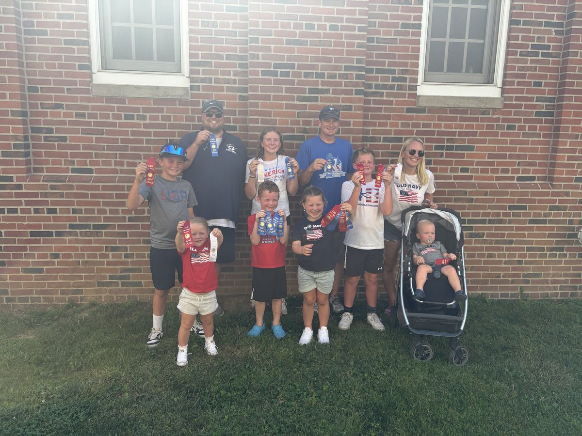 Coach Cory Becher (@coachbecher) on Twitter photo Always such a fun time getting to run and participate in the <a href="/GranvilleRec/">GranvilleRec</a> 4th of July Games for All Ages! The Reding clan had a great showing today! Always such a fun time getting to run and participate in the <a href="/GranvilleRec/">GranvilleRec</a> 4th of July Games for All Ages! The Reding clan had a great showing today!