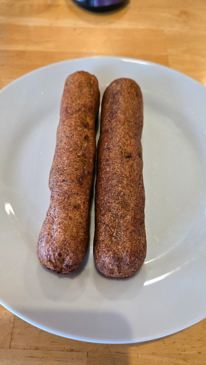 RvdP's tweet image. 25 years in the making... a decent homemade Frikandel. It's not 100% perfect yet, but I can work with this. #Frikandellen