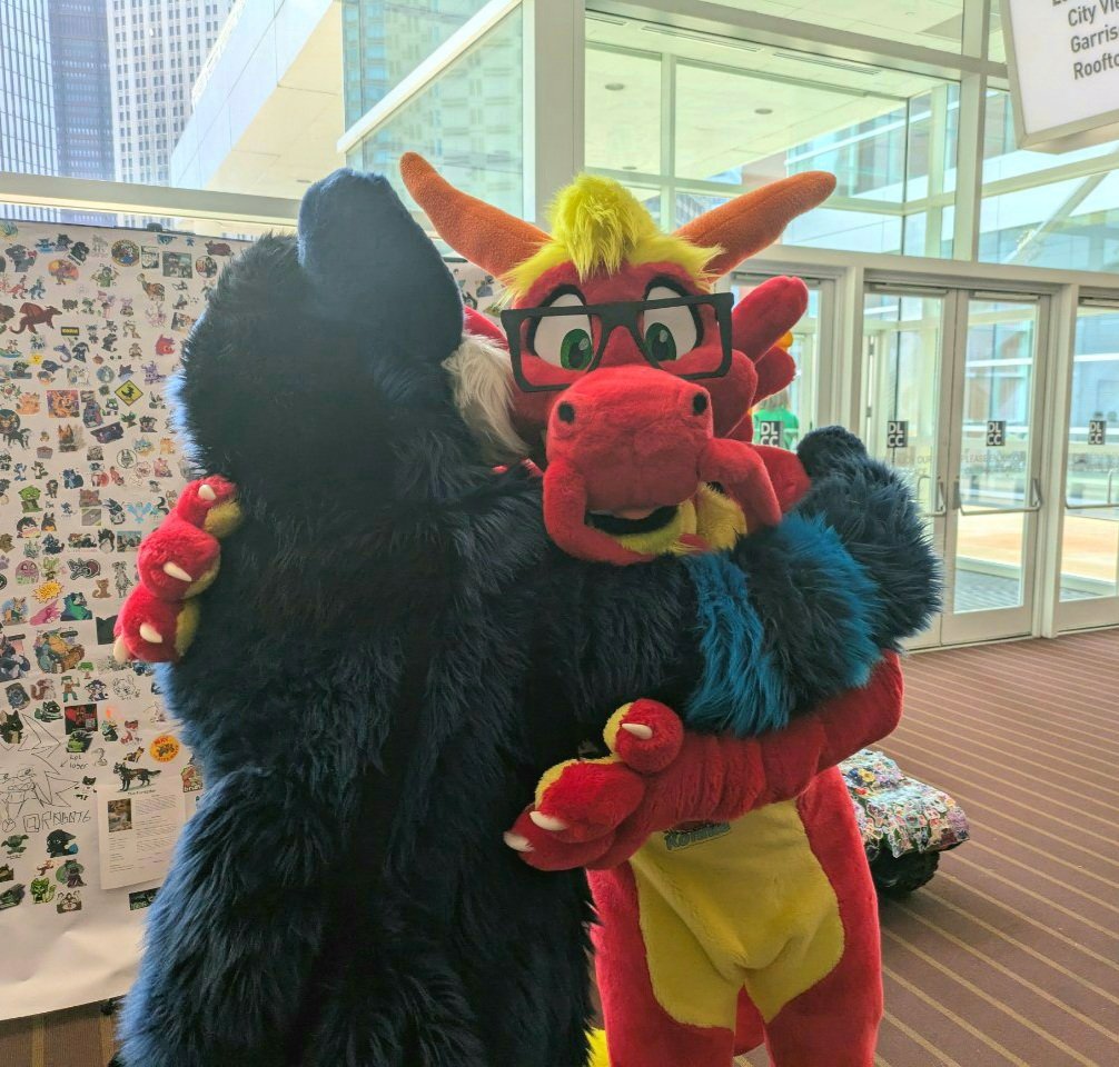 Peppy Squirrel (@peppy_squirrel) on Twitter photo Enjoyed saying hi to <a href="/RonnieNoodles/">Ronnie ๐๐๐ Infurnity</a> at Anthrocon today! Photos by <a href="/rustybourne34/">Rusty Horse ๐ MFF</a> Enjoyed saying hi to <a href="/RonnieNoodles/">Ronnie ๐๐๐ Infurnity</a> at Anthrocon today! Photos by <a href="/rustybourne34/">Rusty Horse ๐ MFF</a>