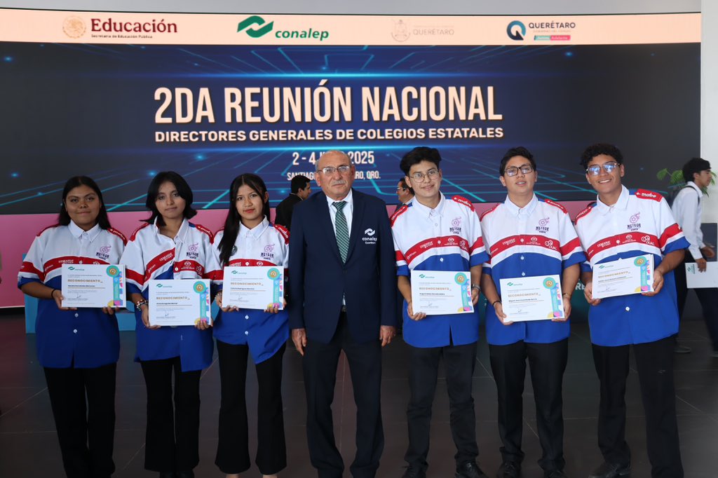 educacionqro's tweet image. ✨ Sus logros reflejan esfuerzo, constancia y mucho corazón.
Muy orgullosos de reconocer a las y los estudiantes de @CONALEPQRO que han destacado como casos de éxito a nivel nacional.
Son inspiración para sus comunidades y orgullo para todo el país.
#CONALEP