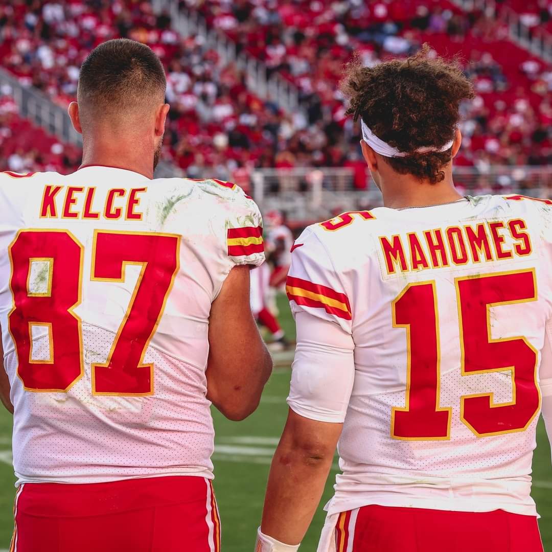 Burning🌹Red 🏈Kingdom tweet media