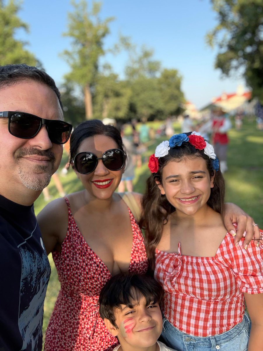 Feliz día de la independencia al país que me lo a dado todo. Somos afortunados!!