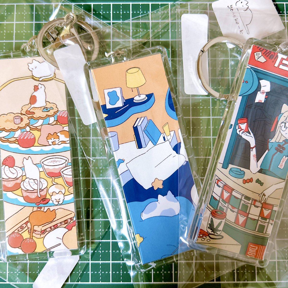 縦長のキーホルダー何種類かあります✌️
#デザフェス61