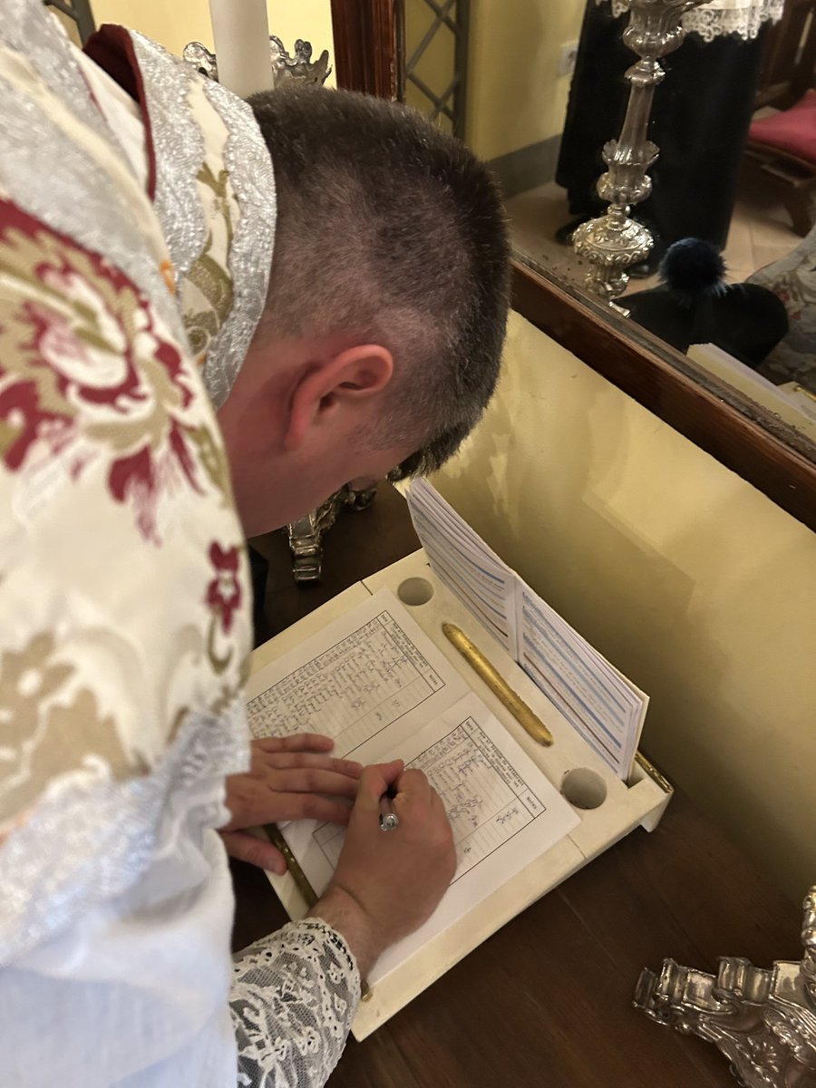 OldStPatsKC's tweet image. First Blessings immediately following Ordination on July 3rd
First Mass July 4th
Congratulations Canon Bredemann, Deo gratias!