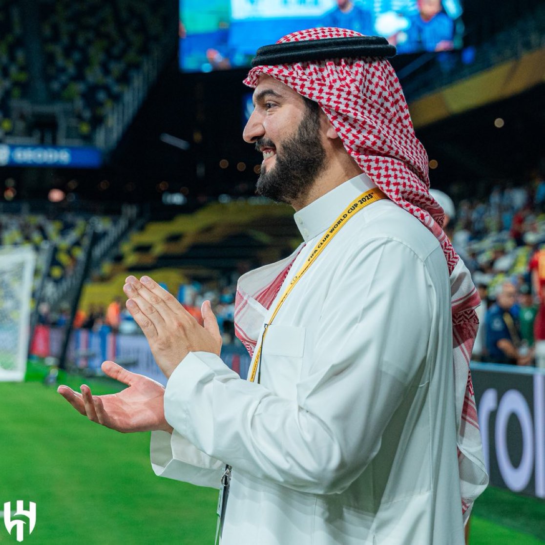 فهد بن نافل يعلّق على خروج الهلال: أداء مشرّف ورفعنا راية الوطن

#الهلال_فلومينينسي 🇸🇦🇧🇷
#كأس_العالم_للأندية 🏆