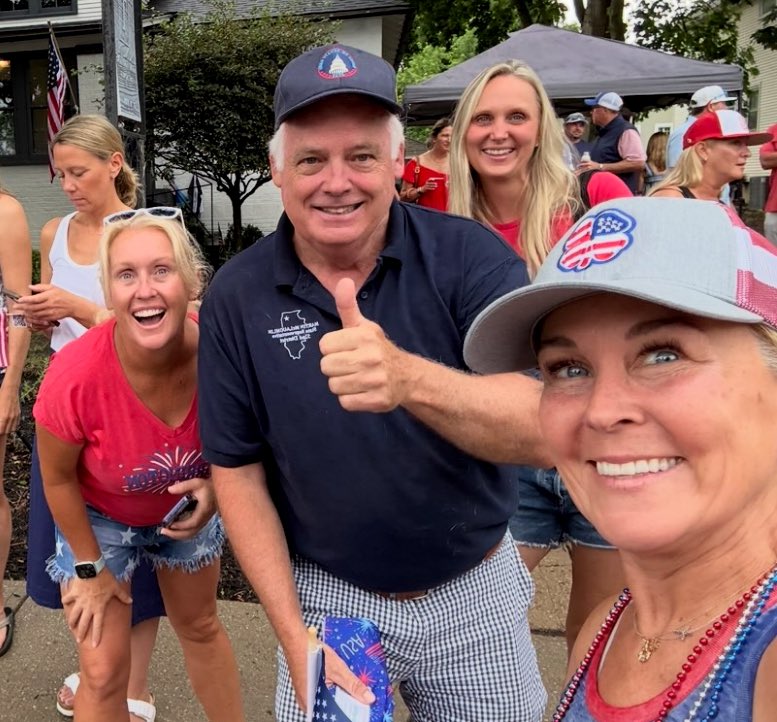 MartyForIL's tweet image. Happy Fourth of July everyone. So great on the parade routes seeing so many wonderful people. And we also got to enjoy handing out dog scarfs also being used as hair ties and head scarves on the parade route. Love it ,enjoy our freedoms that so many fought so hard to preserve.…